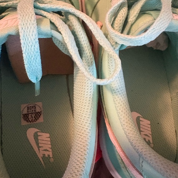 Nike Dunk Low 6Y - Picture 4 of 9